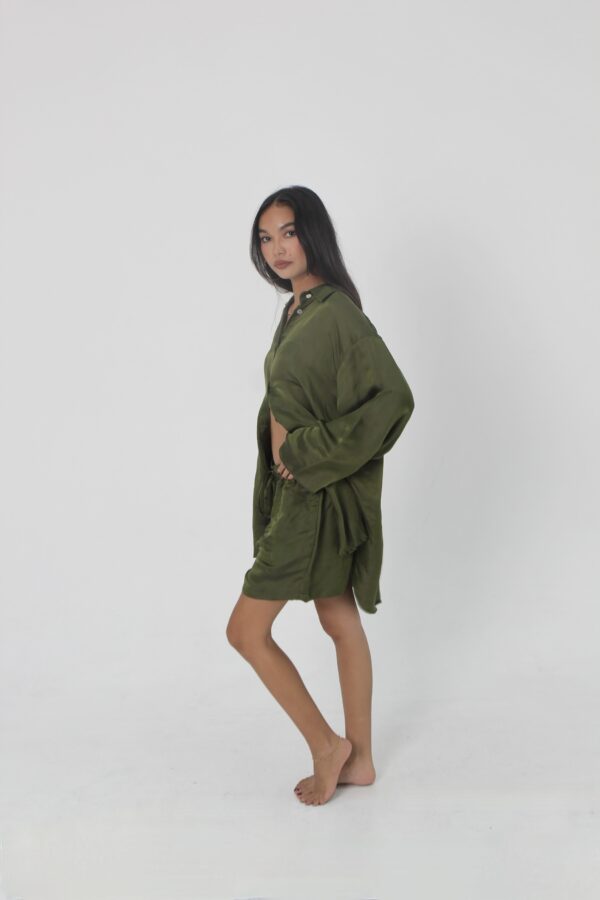 aisyah silk set side olive